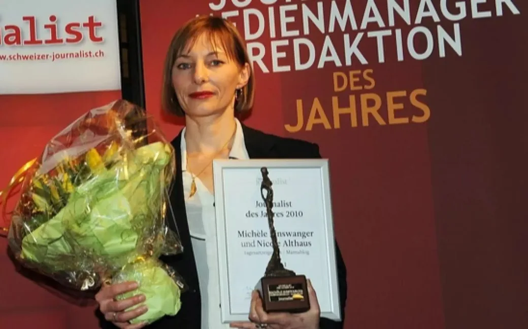 Tamedia-Autorin Binswanger mit der Auszeichnung «Journalist des Jahres 2010» des Schweizer Journalist